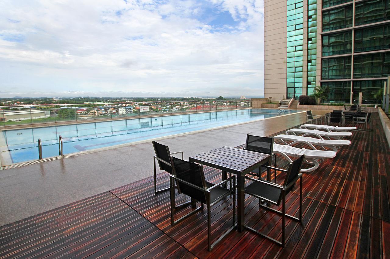 Bernard Holiday Home @ Imperial Suites Kuching Exterior foto